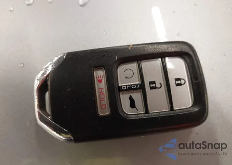 2017 Honda Pilot Elite z USA, uszkodzony, nr VIN 5FNYF6H02HB044183